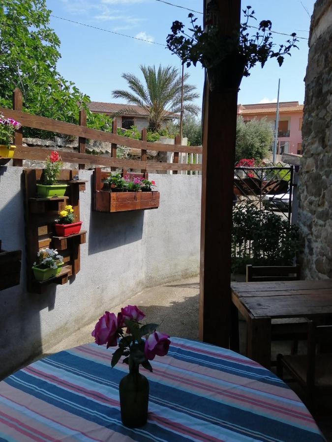 B&B Daddanca Ales Εξωτερικό φωτογραφία